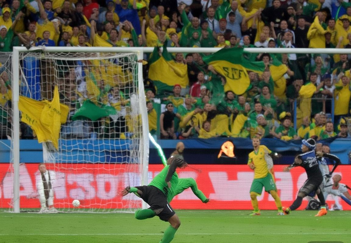 2002世界杯：巴西英格兰巅峰对决经典瞬间回顾(图2)